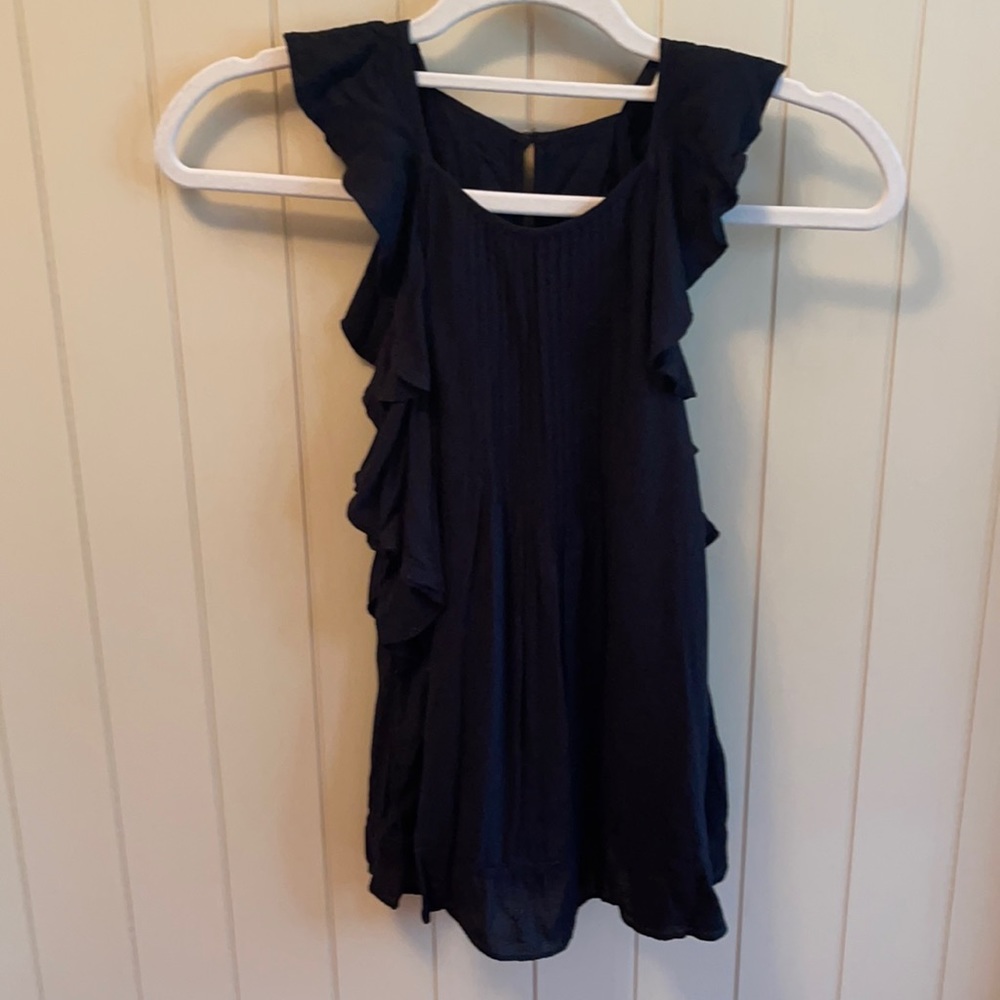 Abercrombie black flutter sleeveless blouse